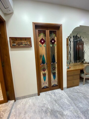 Living Room in 4 BHK Apartment at Omkar 1973, Worli – for Rent