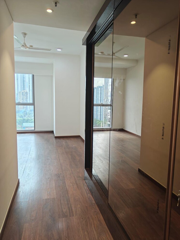 Room, prabhadevi 4 Bedroom 2301 Sq.Ft. Apartment In Prabhadevi Mumbai 9427694