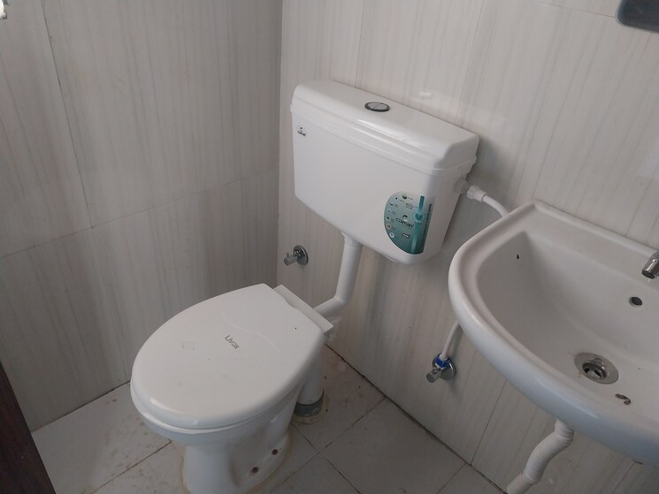 Bathroom, pivotal-riddhi-siddhi 2 Bedroom 587 Sq.Ft. Apartment In Sector 99 Gurgaon 9427696