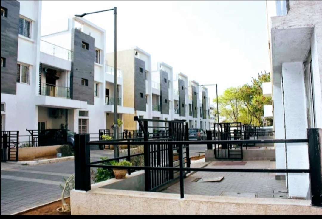 4 BHK + Pooja Room Villa For Sale in Legend Marigold