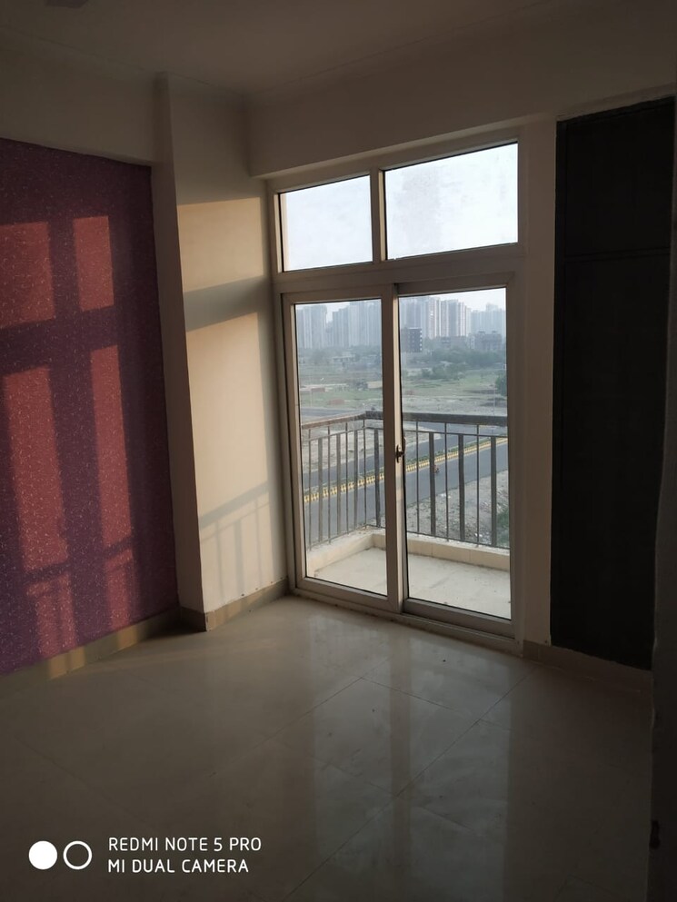 Room, amrapali-zodiac 3 Bedroom 1325 Sq.Ft. Apartment In Sector 120 Noida 9427739