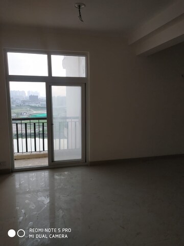 Room in 3 BHK Apartment at Amrapali Zodiac, Sector 120 – for Sale