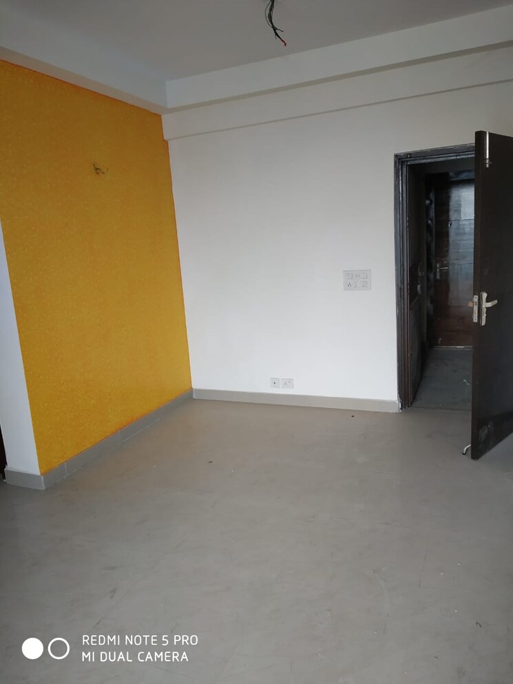 Room, amrapali-zodiac 3 Bedroom 1325 Sq.Ft. Apartment In Sector 120 Noida 9427739