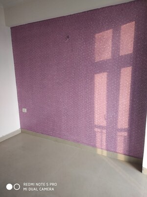 Room in 3 BHK Apartment at Amrapali Zodiac, Sector 120 – for Sale