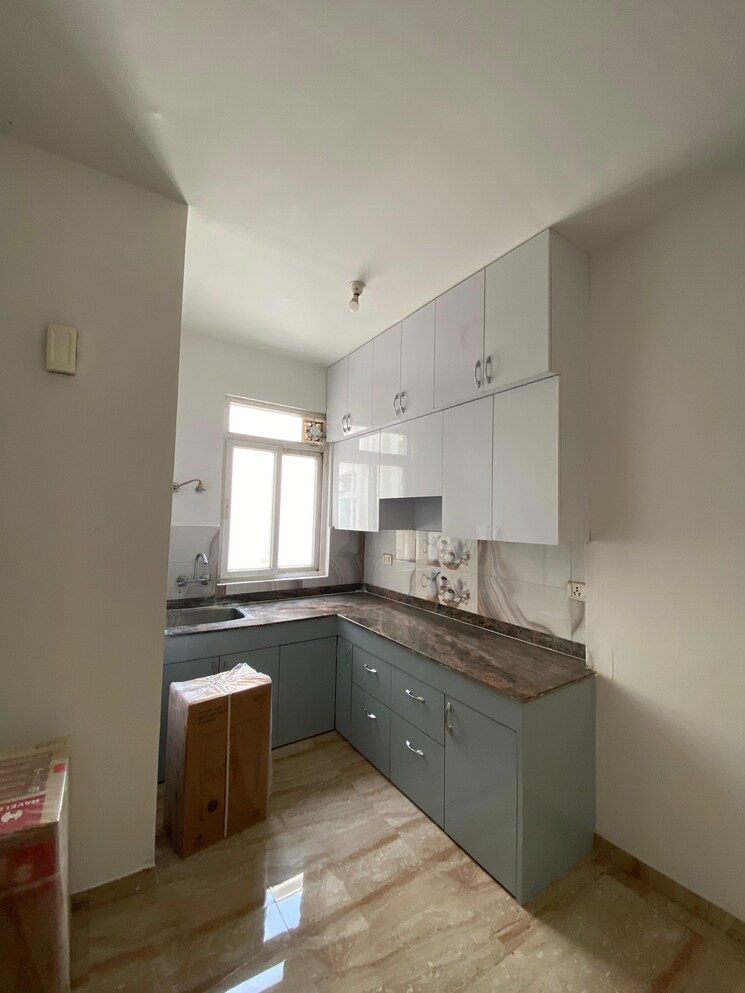 Kitchen, pivotal-devaan 1 Bedroom 442 Sq.Ft. Apartment In Sector 84 Gurgaon 9427774
