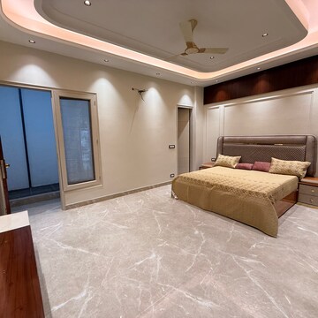 Bedroom in 3 BHK Independent House at Connaught Place – for Rent