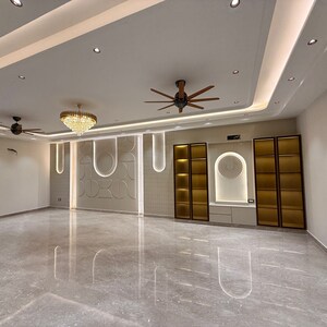 Bathroom in 3 BHK Independent House at Connaught Place – for Rent