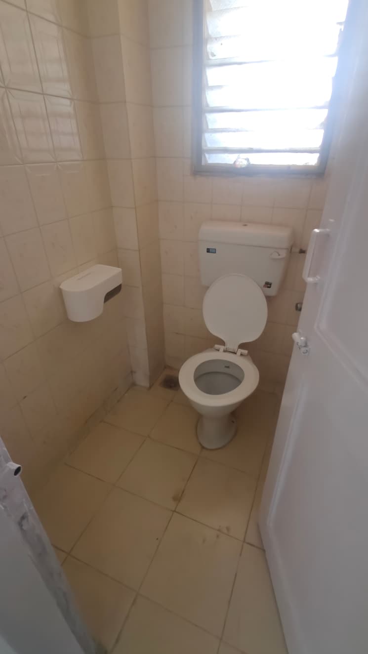 Bathroom, crystal-garden-estate-chs 1 Bedroom 470 Sq.Ft. Apartment In Manpada Thane 9427772