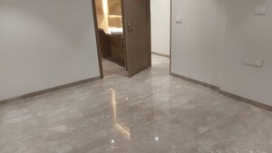 Room in 3 BHK Apartment at L Nagpal Bhagirathi Sadan, Khar West – for Rent