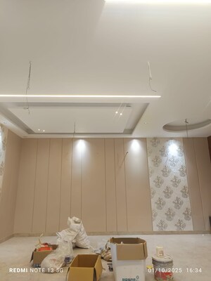 Bedroom in 6 BHK Independent House at Patiala Road – for Sale