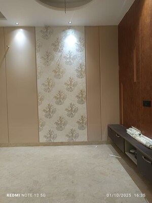 Bedroom in 6 BHK Independent House at Patiala Road – for Sale