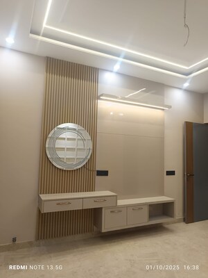 Room in 6 BHK Independent House at Patiala Road – for Sale