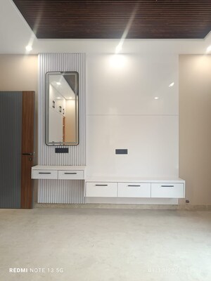 Room in 6 BHK Independent House at Patiala Road – for Sale
