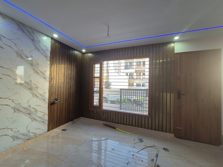 Room, lohgarh 6 Bedroom 200 Sq.Yd. Independent House In Lohgarh Zirakpur 9427865