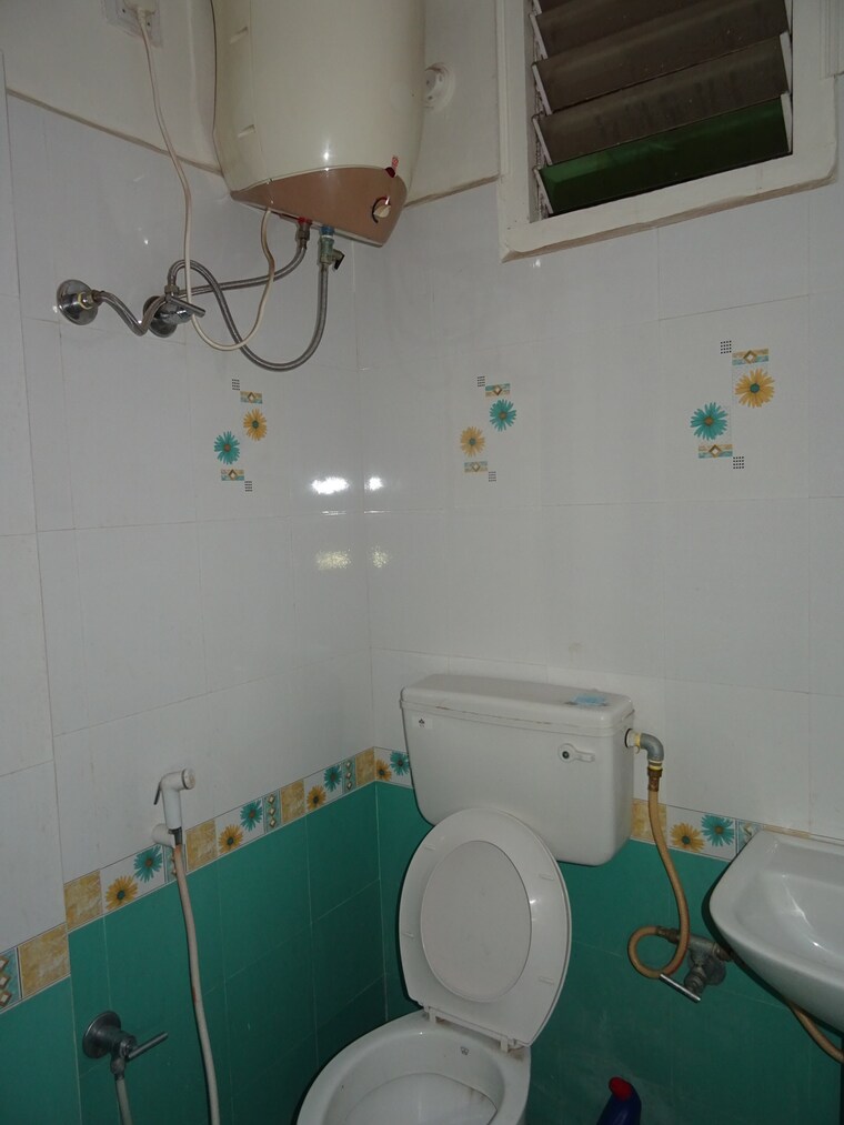 Bathroom, ganga nagar 1 Bedroom 700 Sq.Ft. Independent House In Ganga Nagar Bangalore 9427871