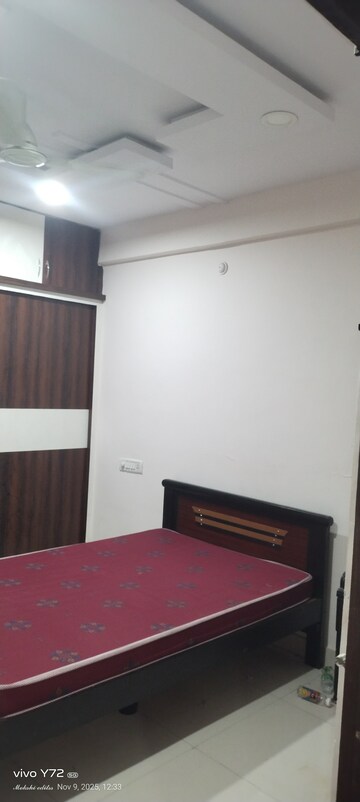 Room in 2 BHK Apartment at Pavani Laxmi Nivas, Madhapur – for Rent