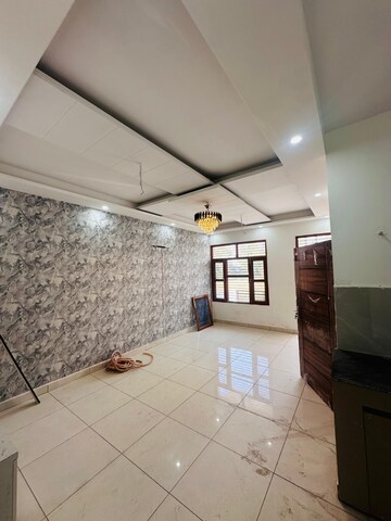 Bedroom in 6 BHK Independent House at Ambala Highway – for Sale