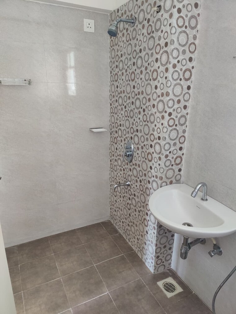 Bathroom, sancheti-belcastel 2 Bedroom 972 Sq.Ft. Apartment In Mundhwa Pune 9427910