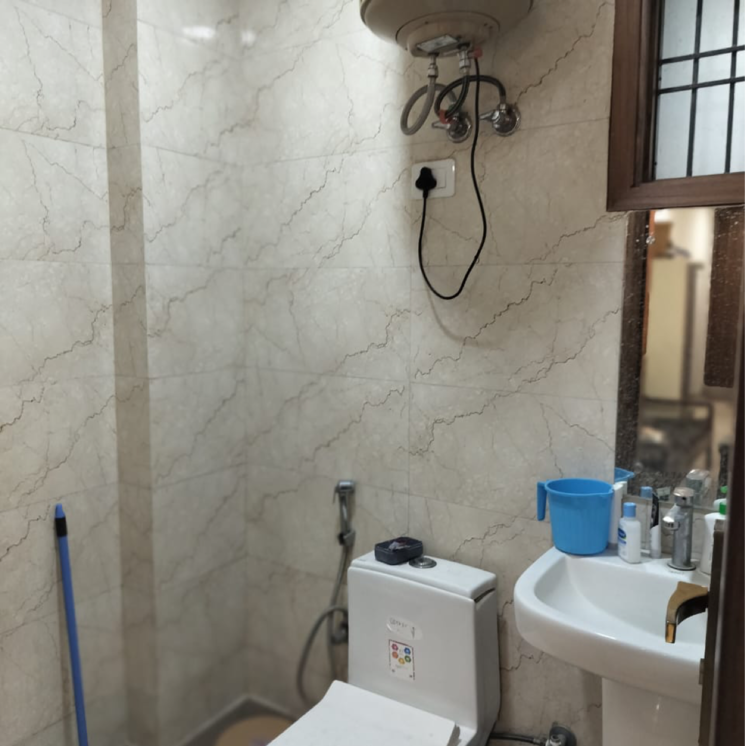 Bathroom, malviya nagar 1 RK 400 Sq.Ft. Builder Floor In Malviya Nagar Delhi 9427905