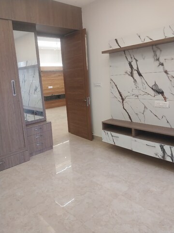 Room in 3 BHK Apartment at Panchkula Urban Estate – for Sale