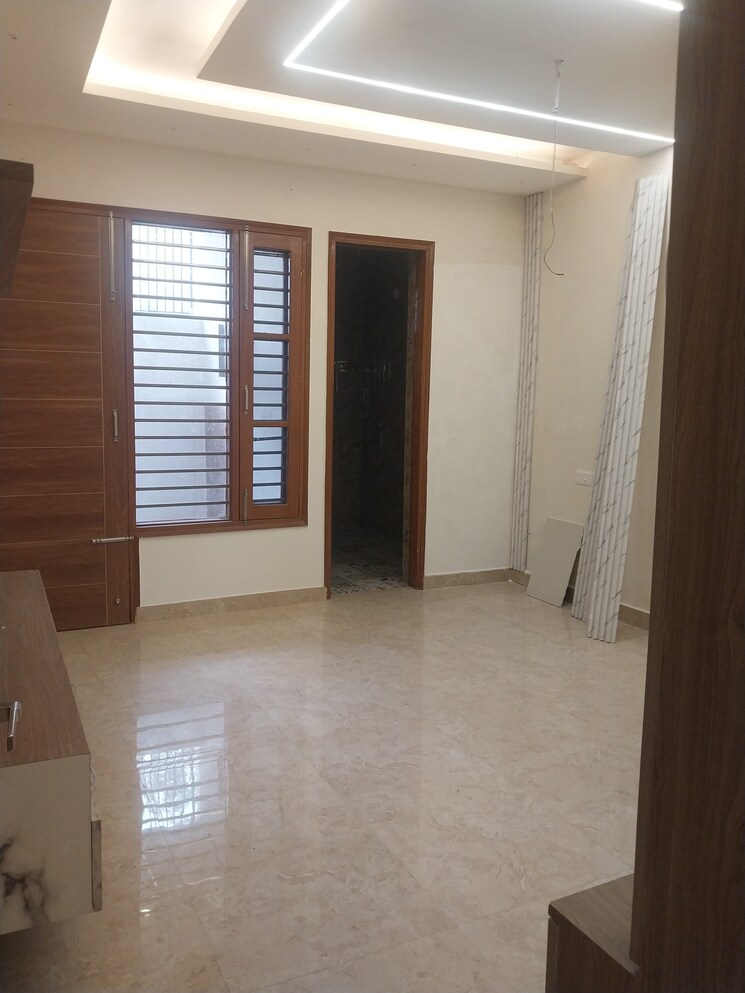 Room, panchkula urban estate 3 Bedroom 1600 Sq.Ft. Apartment In Panchkula Urban Estate Panchkula 9427909