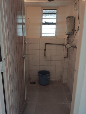 Bathroom in 1 BHK Apartment at Oriental Gold Apartment, Aundh – for Rent