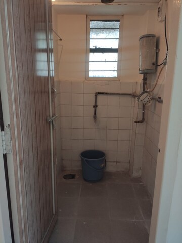 Bathroom in 1 BHK Apartment at Oriental Gold Apartment, Aundh – for Rent