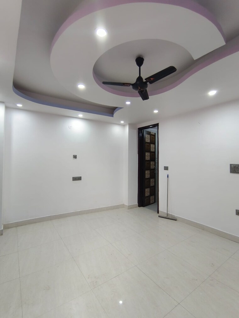 Room, dmd-hometech-awas-yojna 2 Bedroom 1050 Sq.Ft. Apartment In Sector 73 Noida 9427973