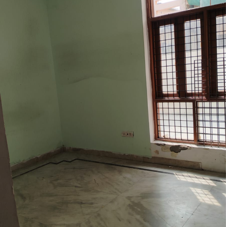 Room, sector 23 2 Bedroom 1300 Sq.Ft. Builder Floor In Sector 23 Gurgaon 9427993