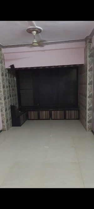 Room in 1 BHK Builder Floor at Navghar Gaon – for Rent