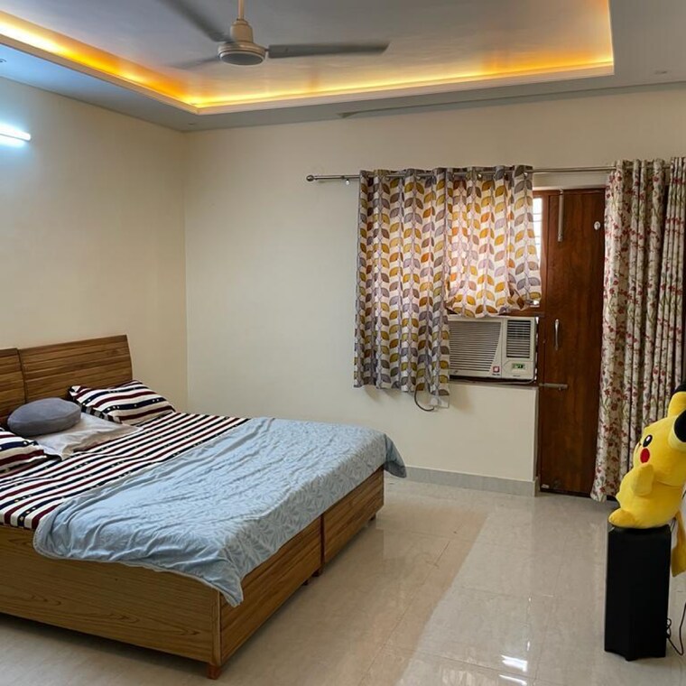 Bedroom, sector 23 4 Bedroom 3500 Sq.Ft. Builder Floor In Sector 23 Gurgaon 9427997