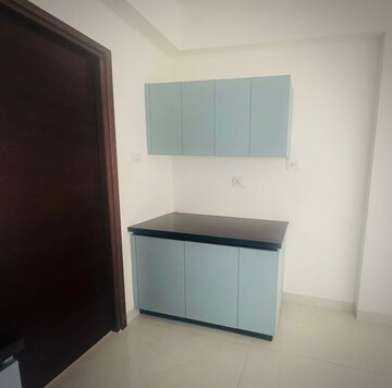 Room in 3 BHK Apartment at Poulomi Avante, Kokapet – for Rent