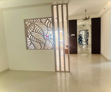 Room in 3 BHK Apartment at Poulomi Avante, Kokapet – for Rent