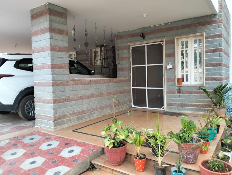 Living Room, bagaluru 4 Bedroom 4500 Sq.Ft. Independent House In Bagaluru Bangalore 9428042