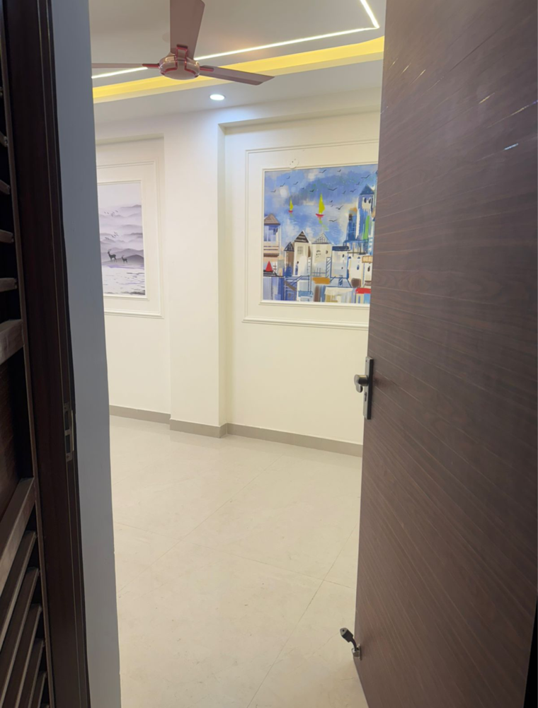 Room, raj nagar 2 Bedroom 75 Sq.Yd. Builder Floor In Raj Nagar Delhi 9428039