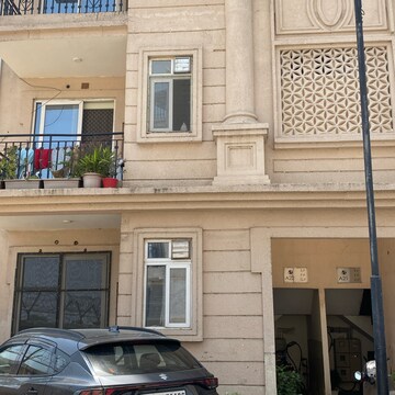 2 BHK Apartment – Exterior View View at Sector 35 - for Rent