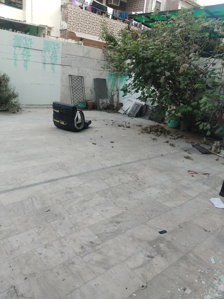  Parking, ashoka-enclave-3 3 Bedroom 2250 Sq.Ft. Builder Floor In Sector 35 Faridabad 9428062