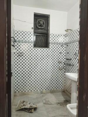 Bathroom in 3 BHK Builder Floor at Ashoka Enclave 3, Sector 35 – for Rent