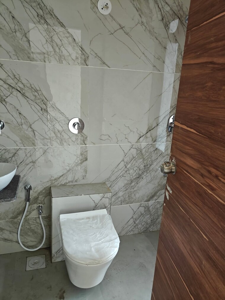 Bathroom, ashok-enclave-malad-west 2 Bedroom 540 Sq.Ft. Apartment In Malad West Mumbai 9428072