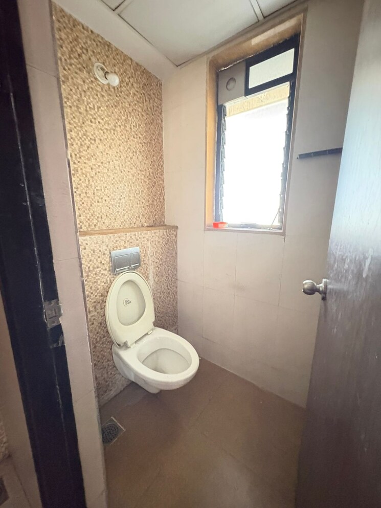 Bathroom, lodha-palava-city-lakeshore-greens 1 Bedroom 510 Sq.Ft. Apartment In Dombivli East Thane 9428096