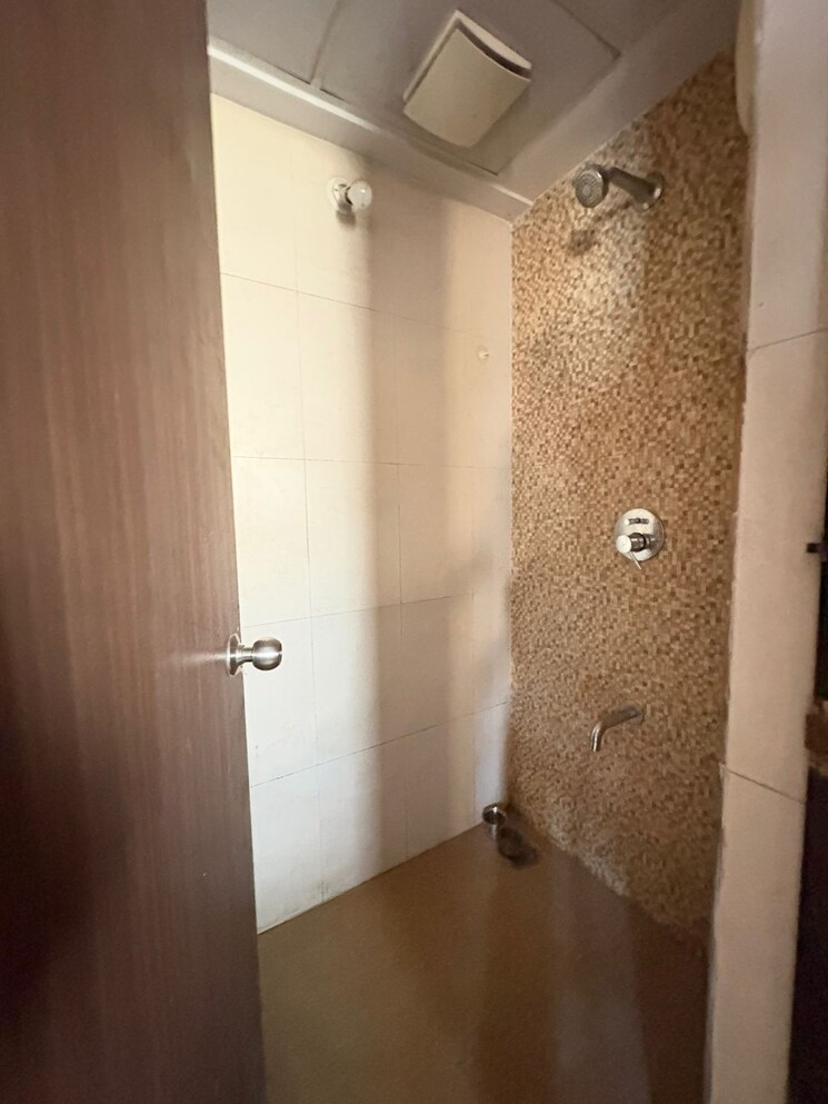 Bathroom, lodha-palava-city-lakeshore-greens 1 Bedroom 510 Sq.Ft. Apartment In Dombivli East Thane 9428096