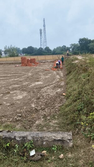  Plot – Exterior View View at Raebareli Road - for Sale