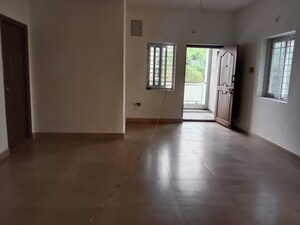Room in 3 BHK Apartment at Ameenpur – for Sale