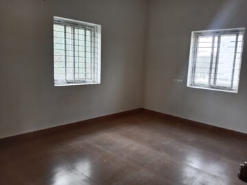 Room in 3 BHK Apartment at Ameenpur – for Sale