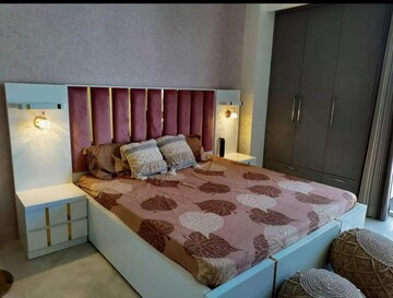 Bedroom in 3 BHK Builder Floor at Sector 15 – for Rent