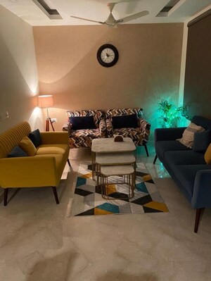 Living Room in 3 BHK Builder Floor at Sector 15 – for Rent