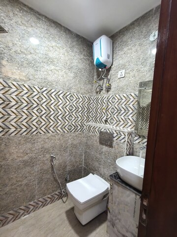 Bathroom in 3 BHK Builder Floor at Sector 45 – for Rent
