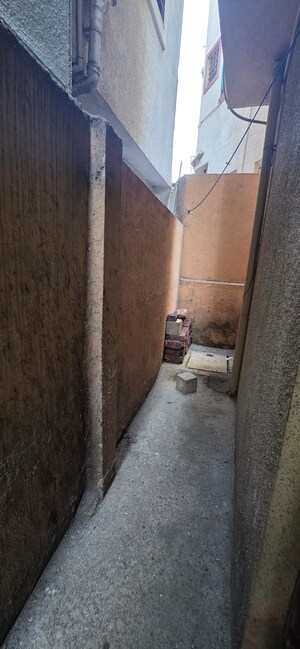 Swimming Pool in 1 BHK Builder Floor at Aple Ghar, Kharadi – for Rent