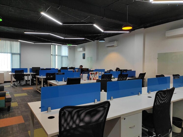 Team Area, vijay nagar Commercial Office Space 1750 Sq.Ft. In Vijay Nagar Indore 9428143