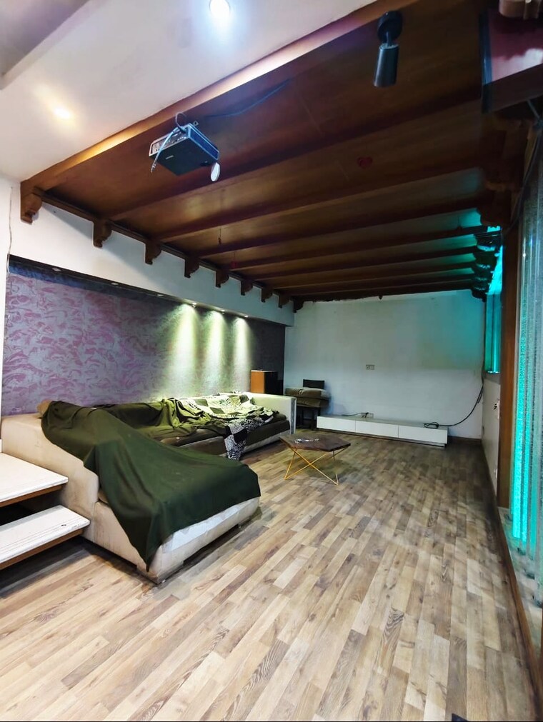 Living Room, dlf-the-crest 4 Bedroom 3600 Sq.Ft. Apartment In Sector 54 Gurgaon 9428147